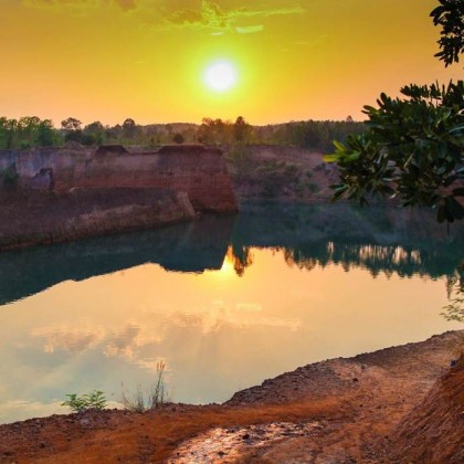 Chiang Mai attractions: cliff jumping at Hang Dong quarry
