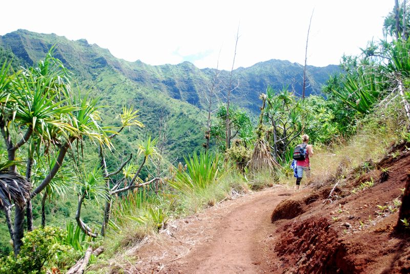 Hiking Kalalau trail in Hawaii